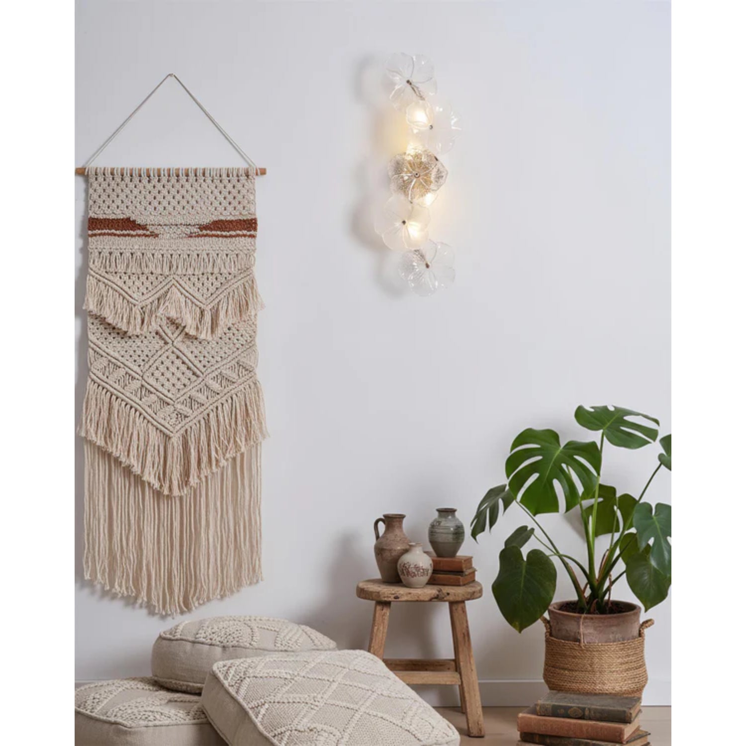 Virelza Flower Wall Light