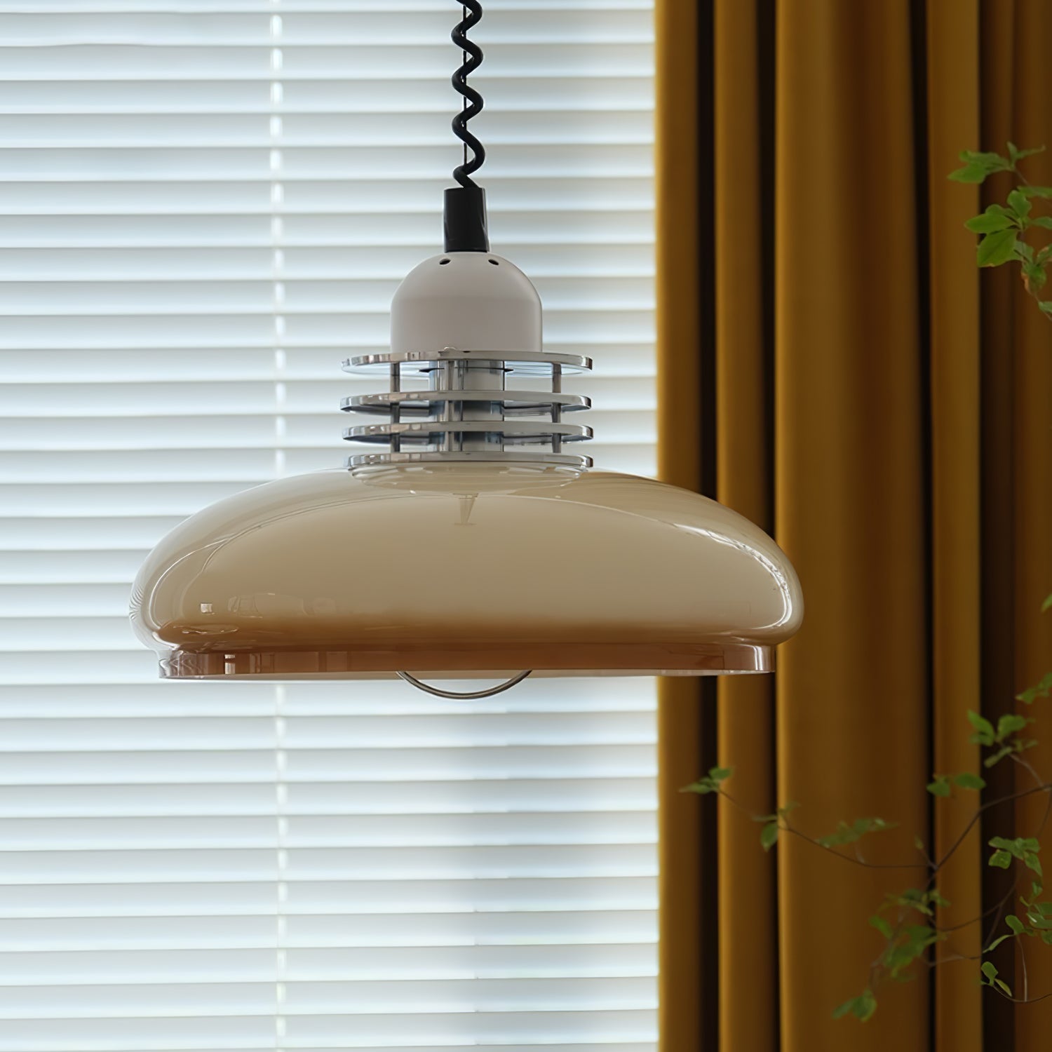 Mevistos Pendant Light