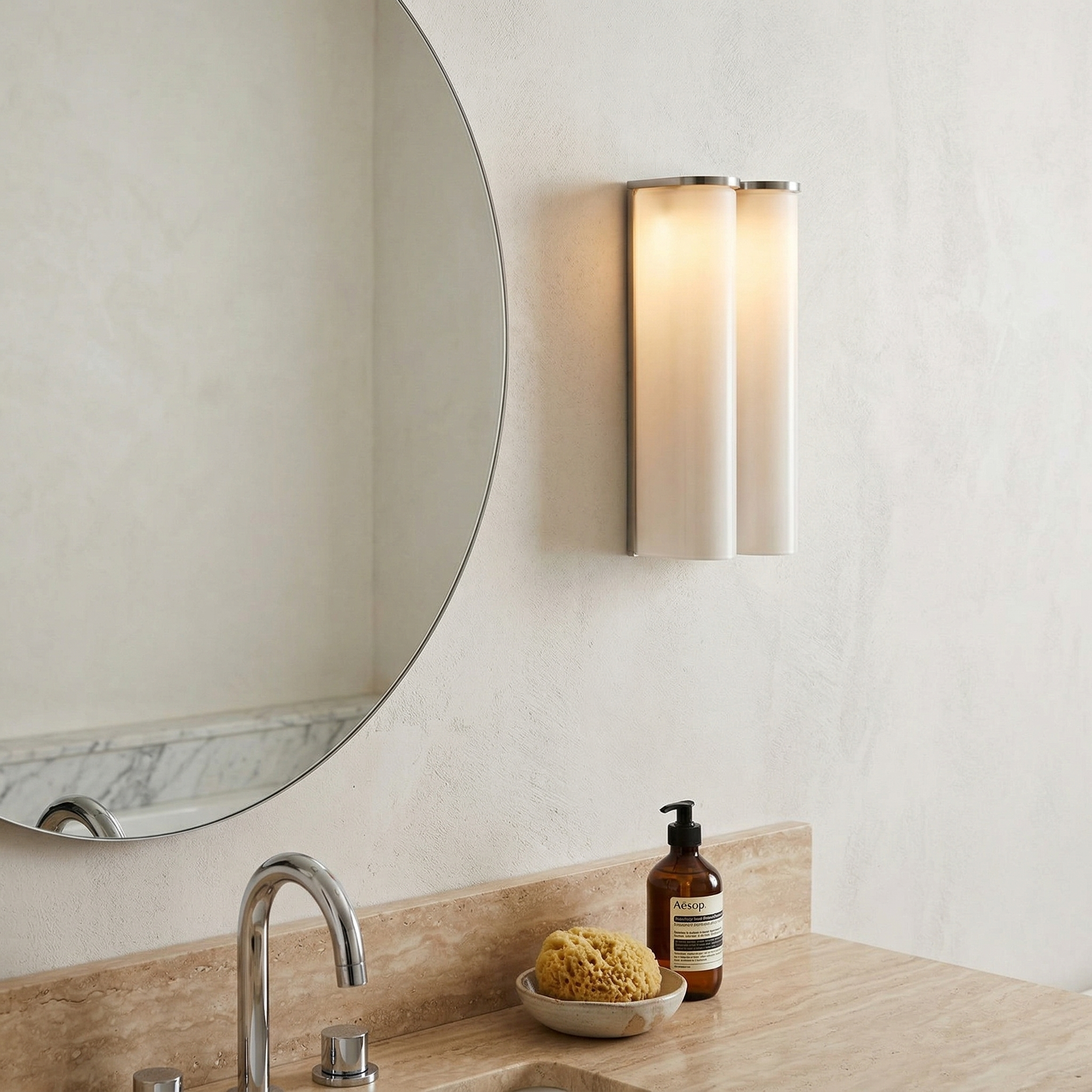 Greymi Wall Light