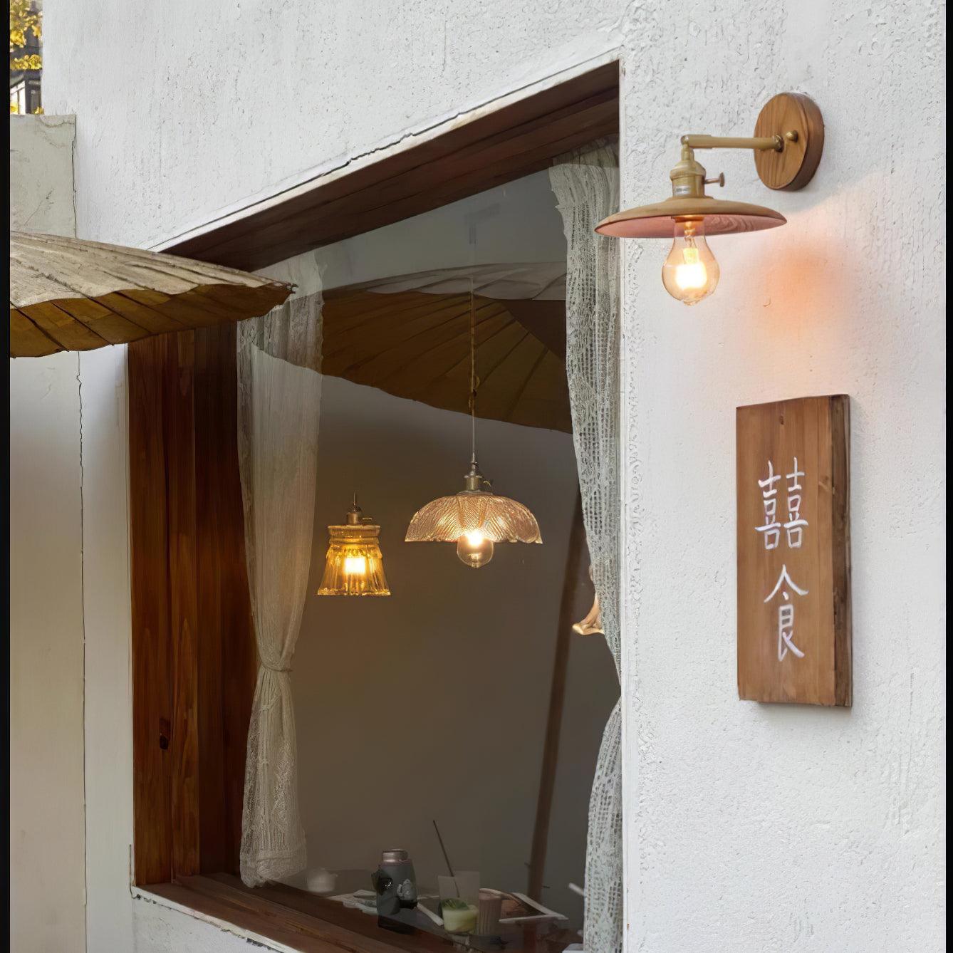 Coniwa Wooden Wall Light
