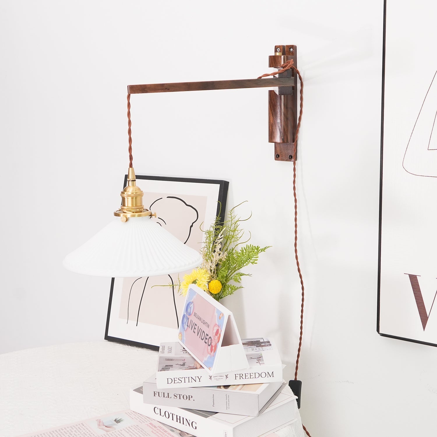Wamose Wall Light
