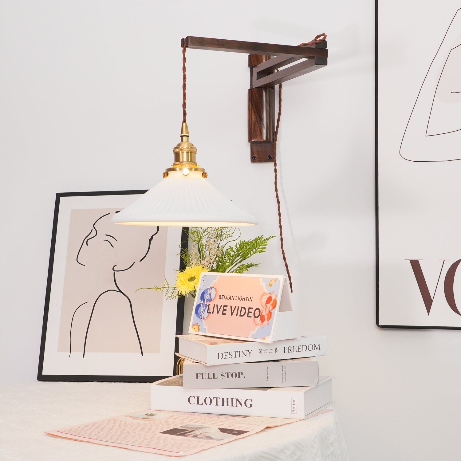 Droven Wall Light