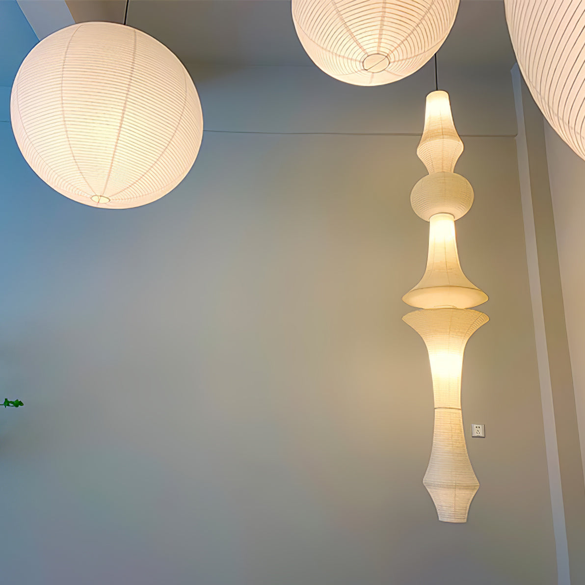 Dunioa Pendant Light
