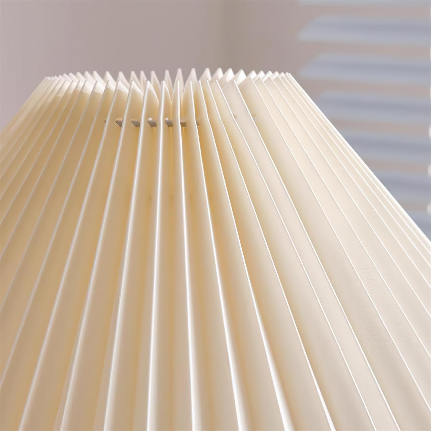 Zelayn Ribbed Table Lamp