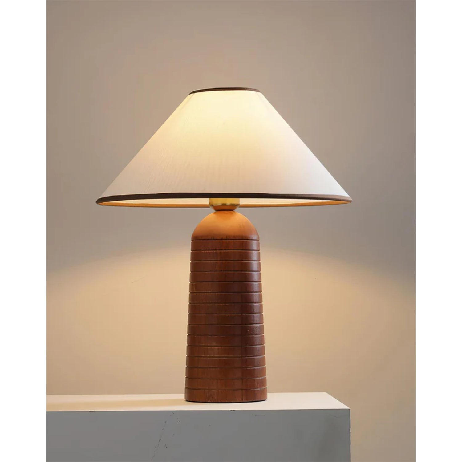 Zarismo Table Lamp