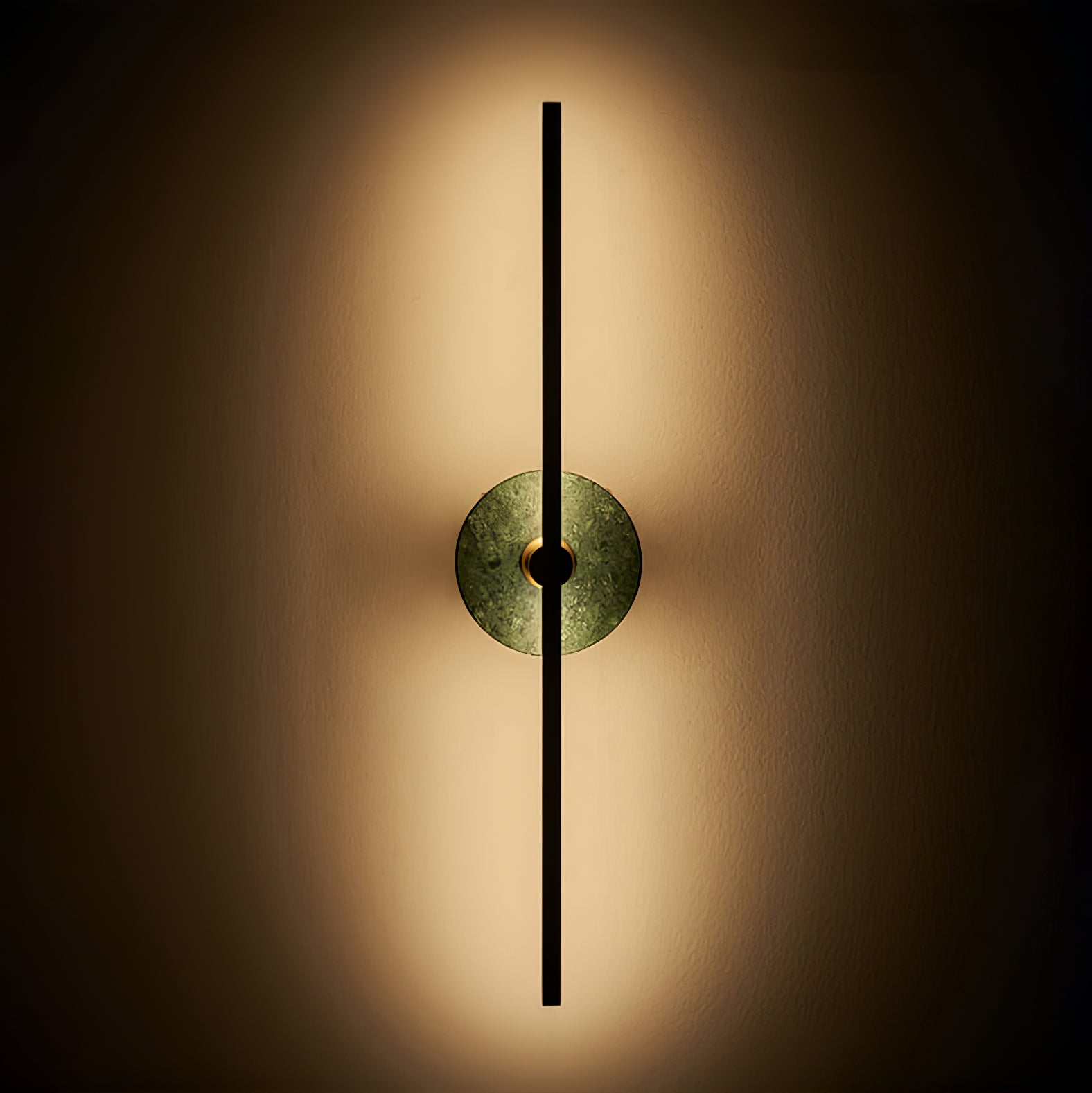 Selyzan Wall Light
