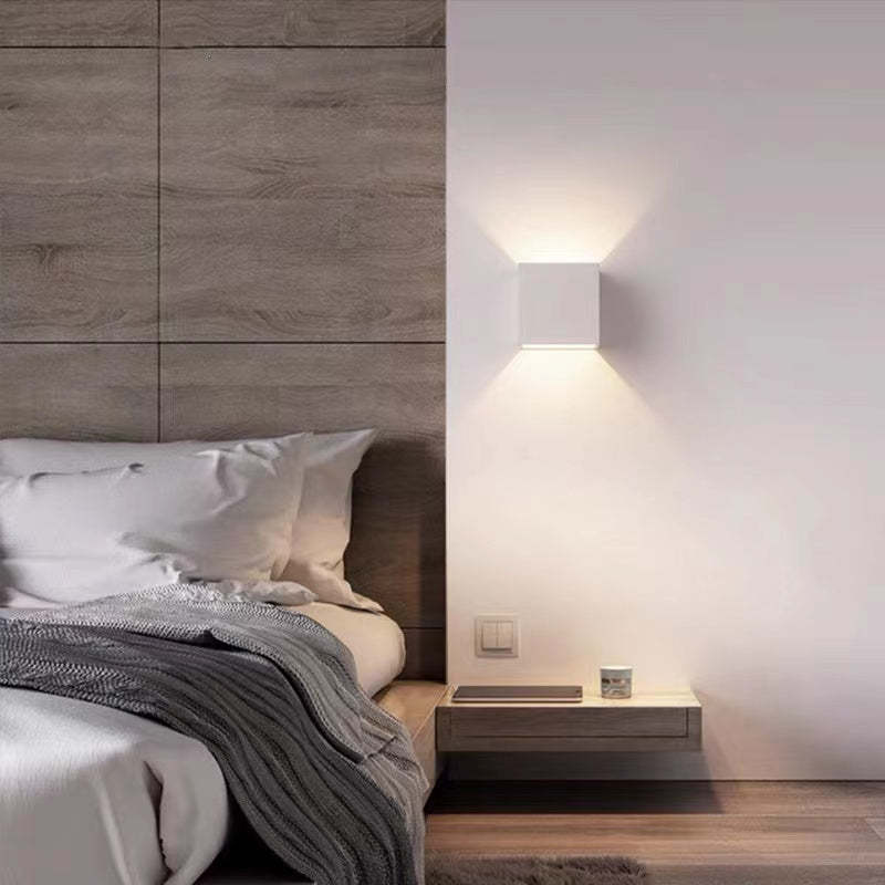 Tavey Outdoor Wall Light