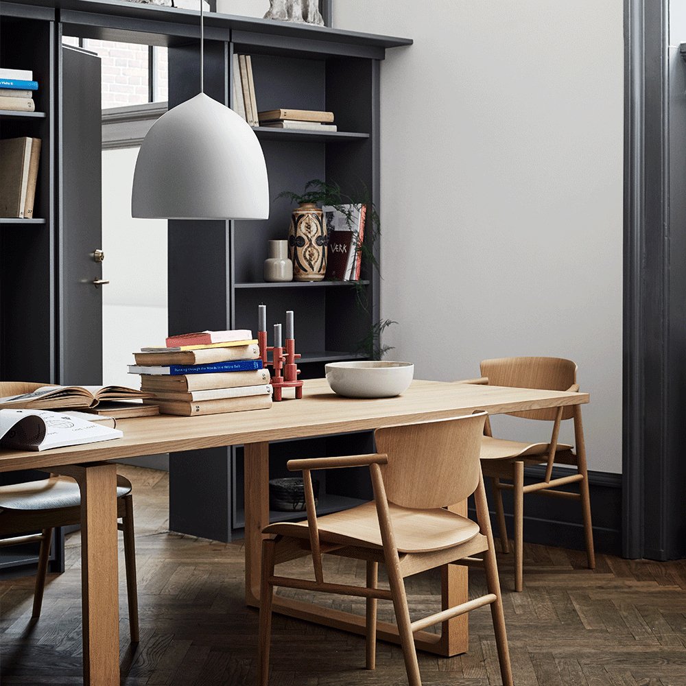Avira Pendant Light