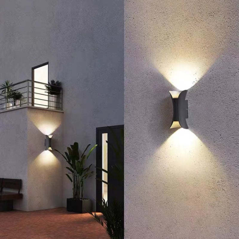 Fenlin Outdoor Wall Light