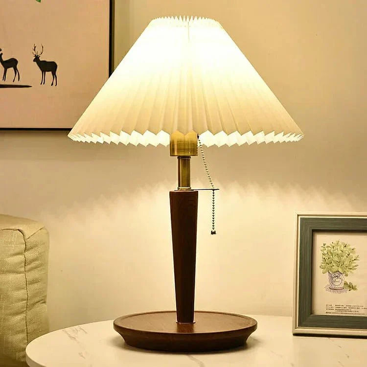 Lea Vintage Wooden Table Lamp