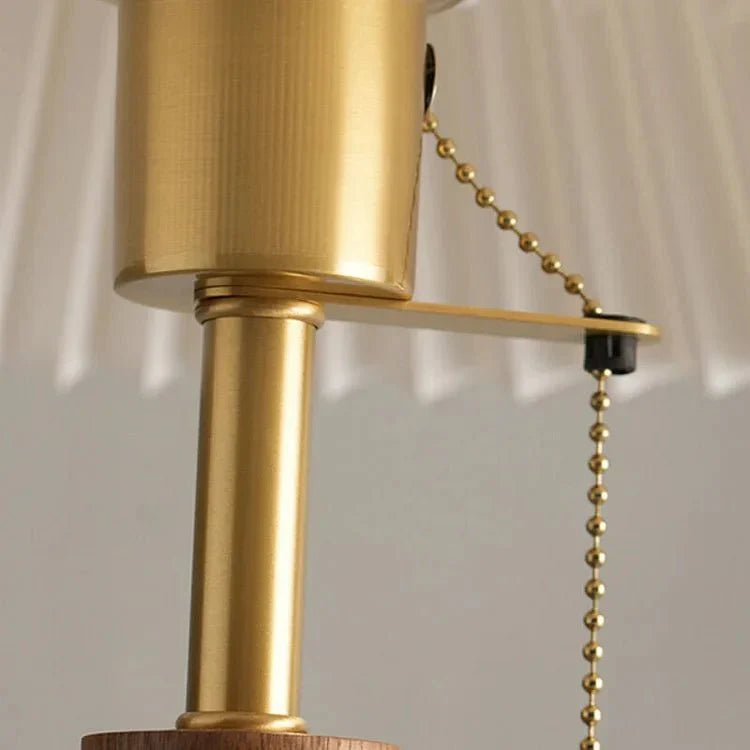 Lea Vintage Wooden Table Lamp