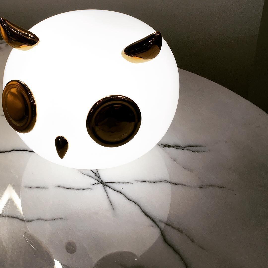 Penguin Design Table Lamp