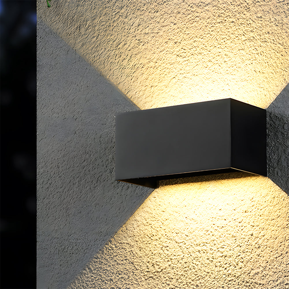 Lantivo Outdoor Wall Light