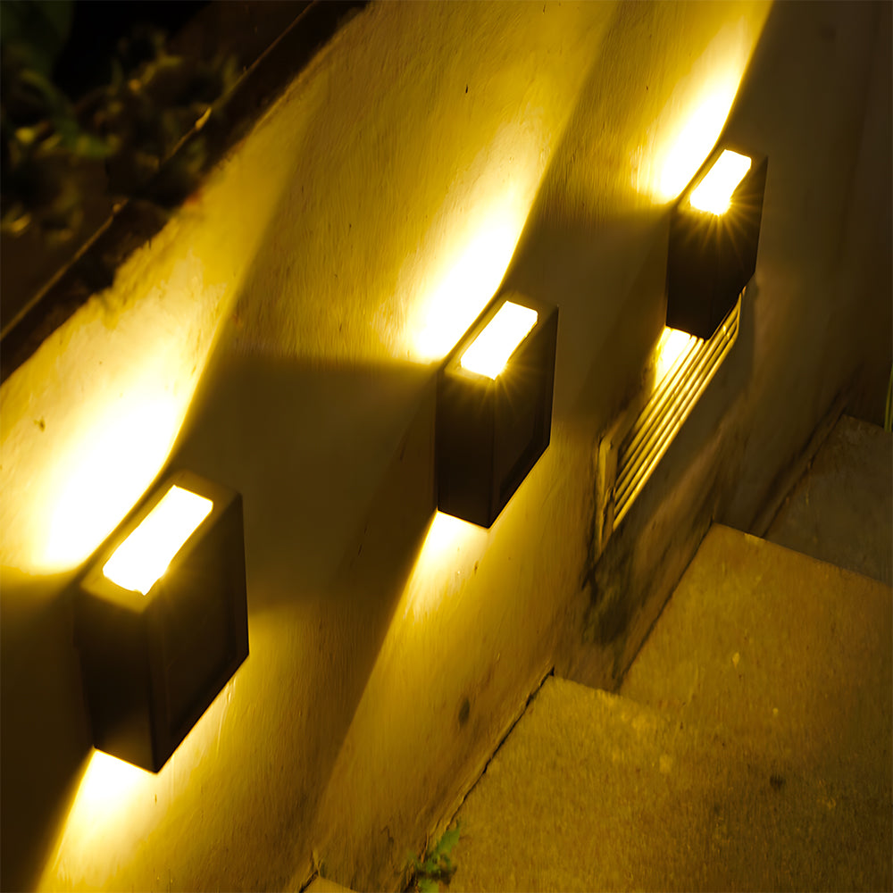 Evoa Solar Outdoor Wall Light