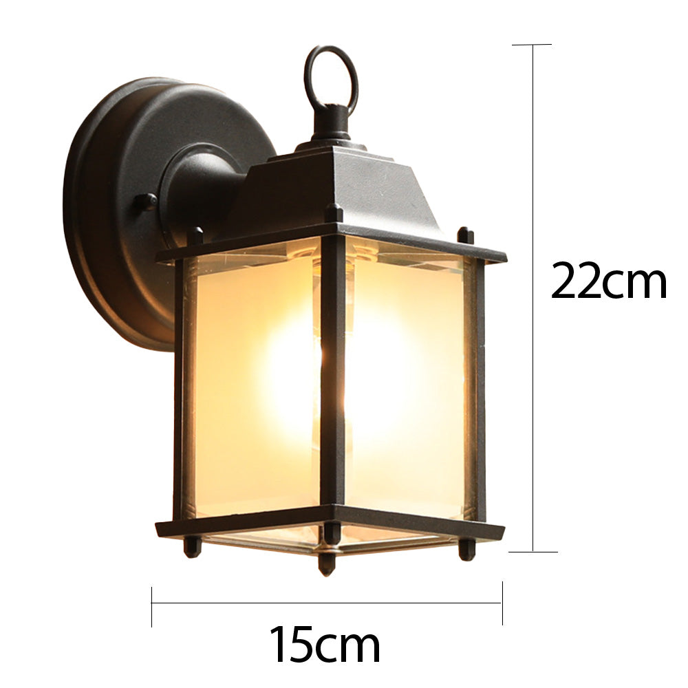 Lantazo Outdoor Wall Light