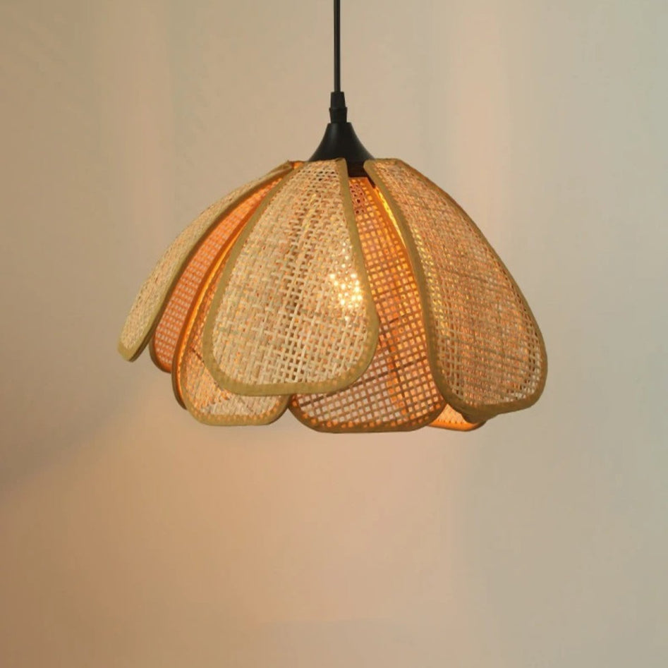 Zelomo Flower Pendant Light