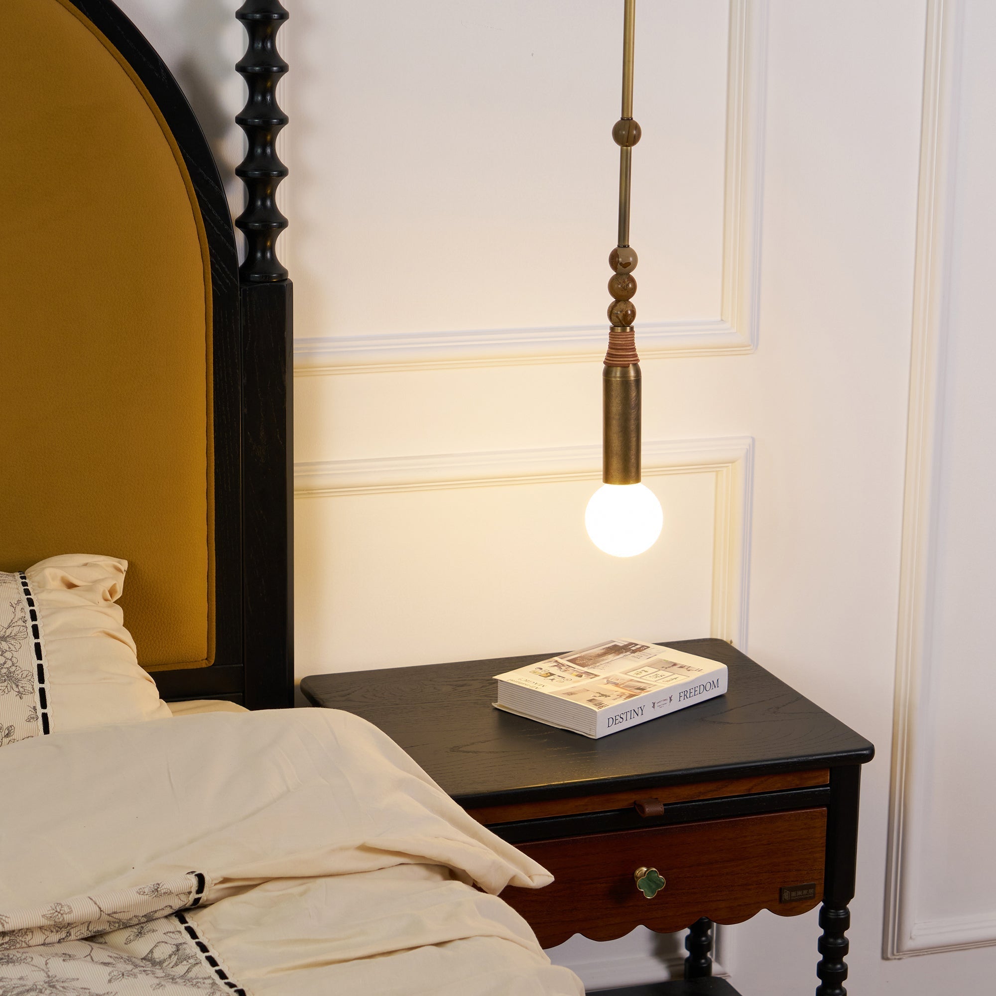 Toazis Pendant Light