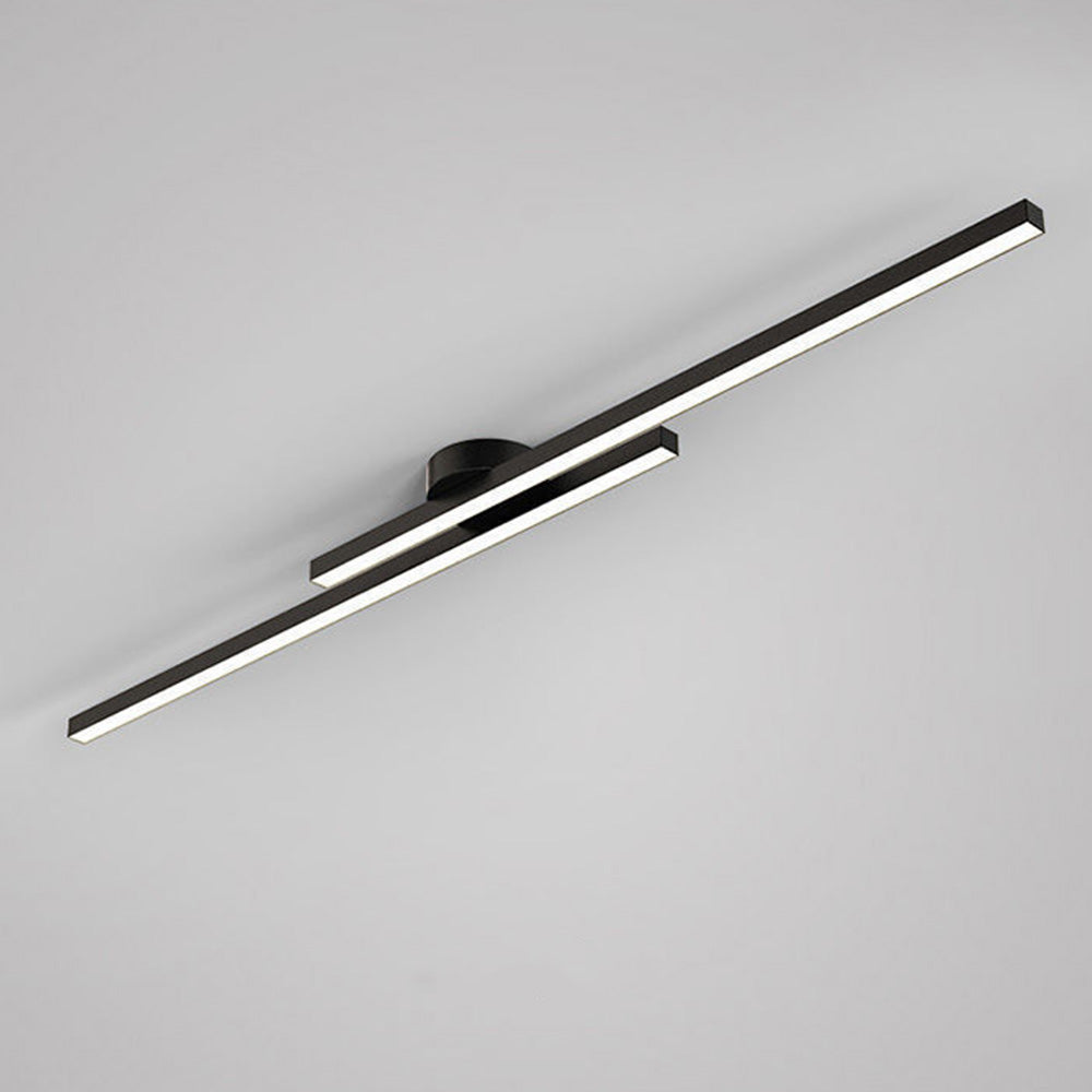 Longstrip Ceiling Light