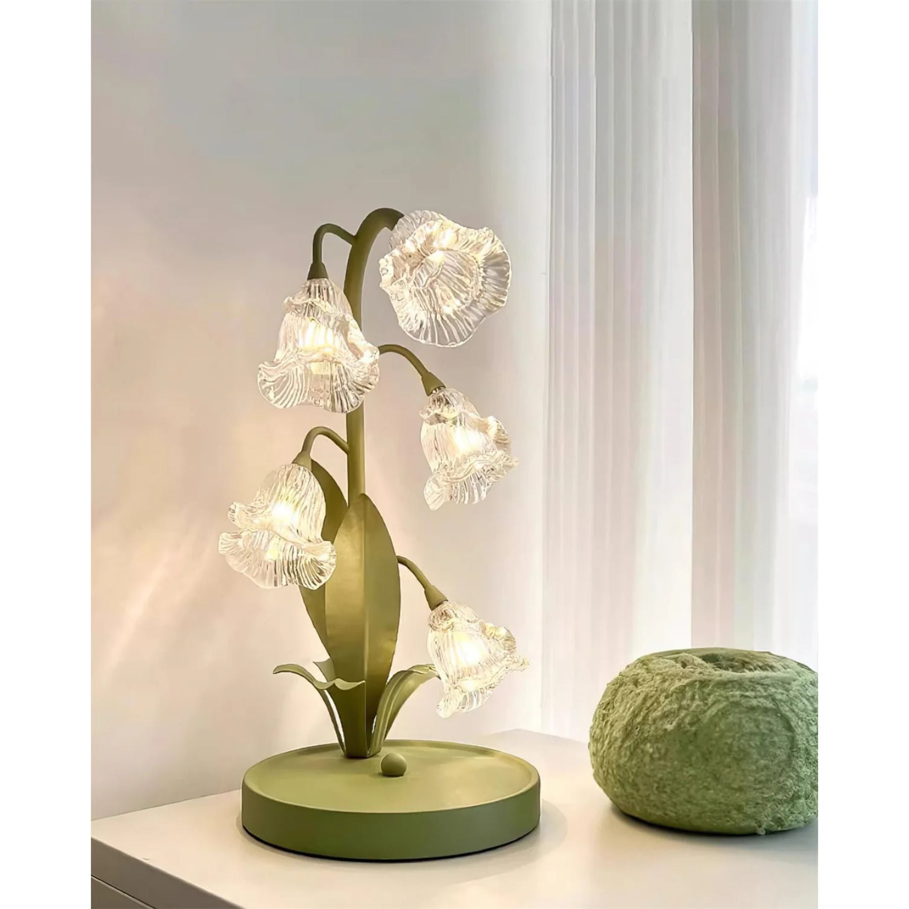 Cella Flower Table Lamp