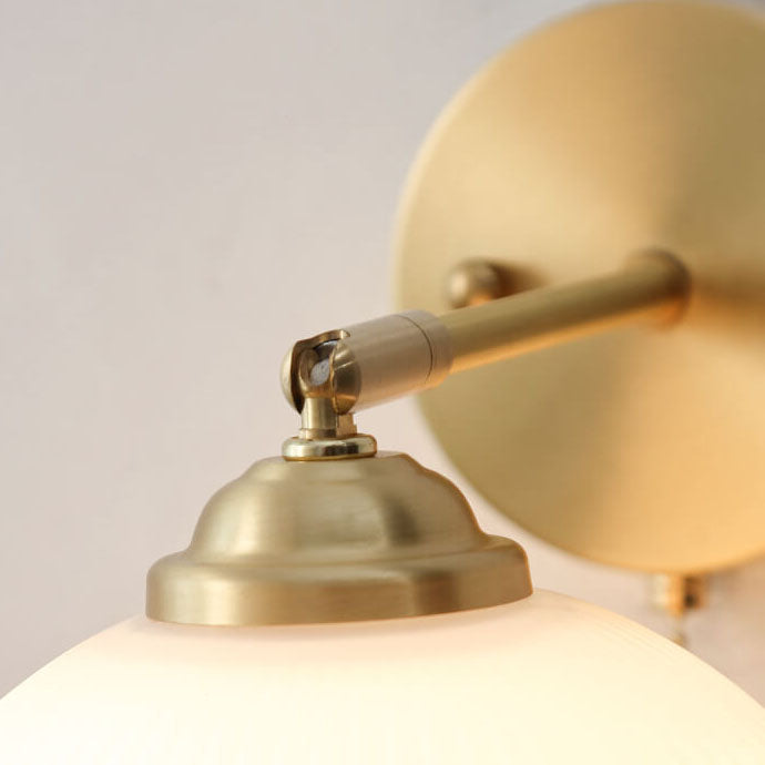 Arioris Fluted Wall Light
