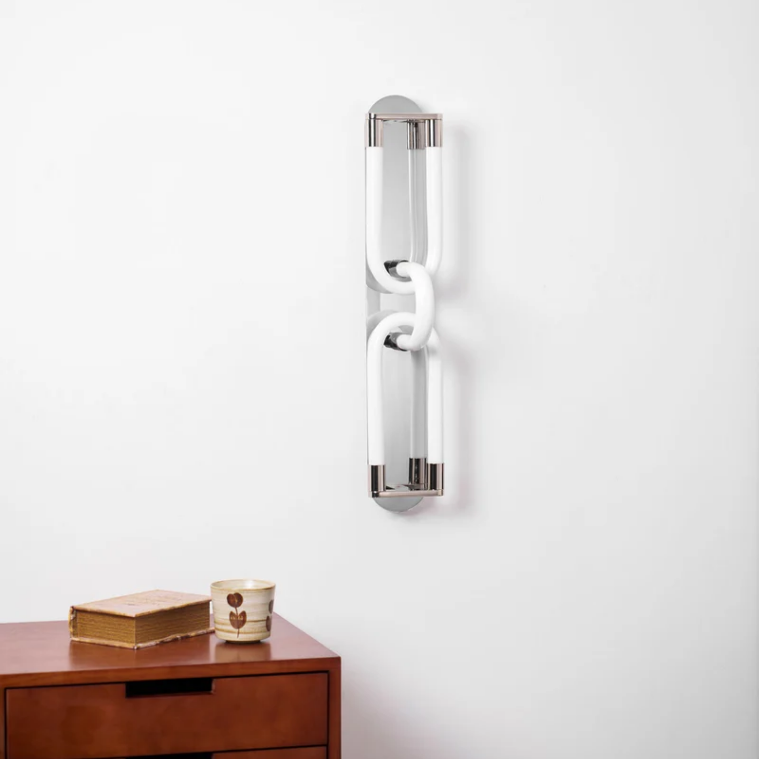 Loracus Wall Light