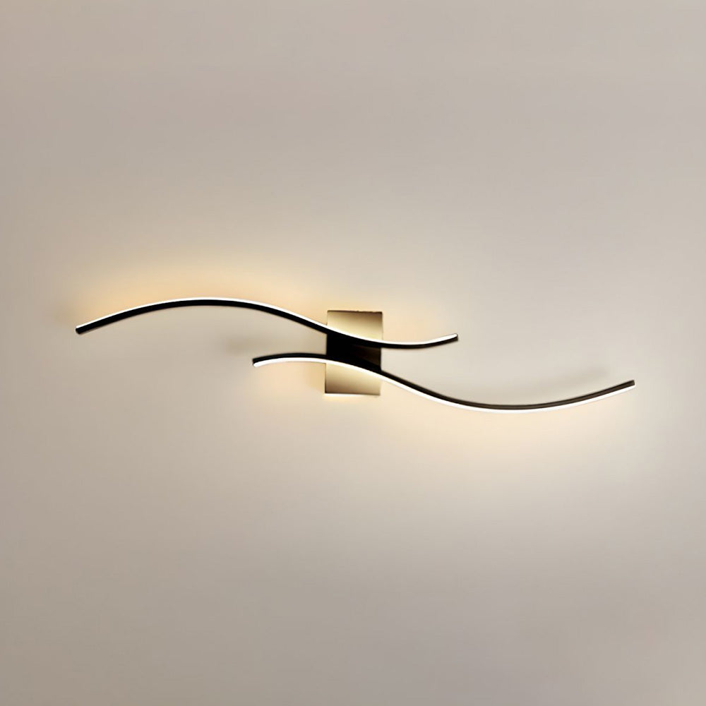 Gillon Wavy Wall Light