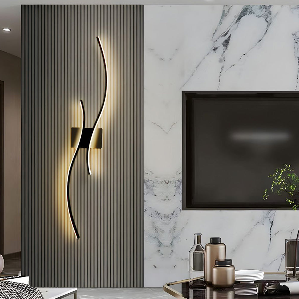 Gillon Wavy Wall Light