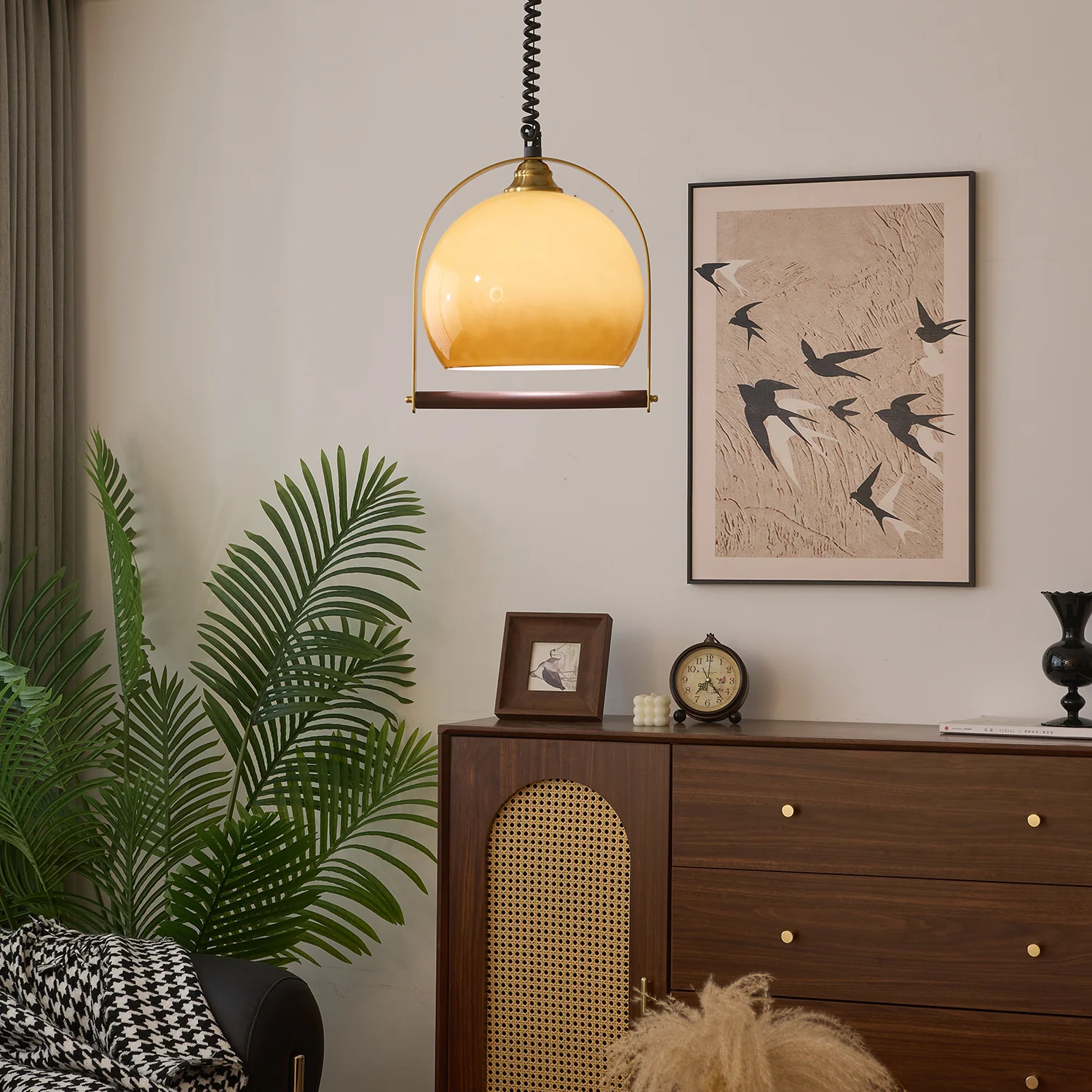 Arcyon Pendant Light