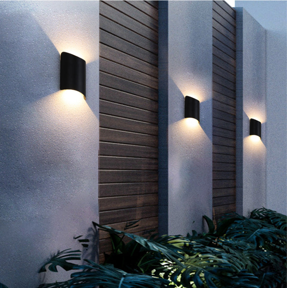 Losko Outdoor Wall Light