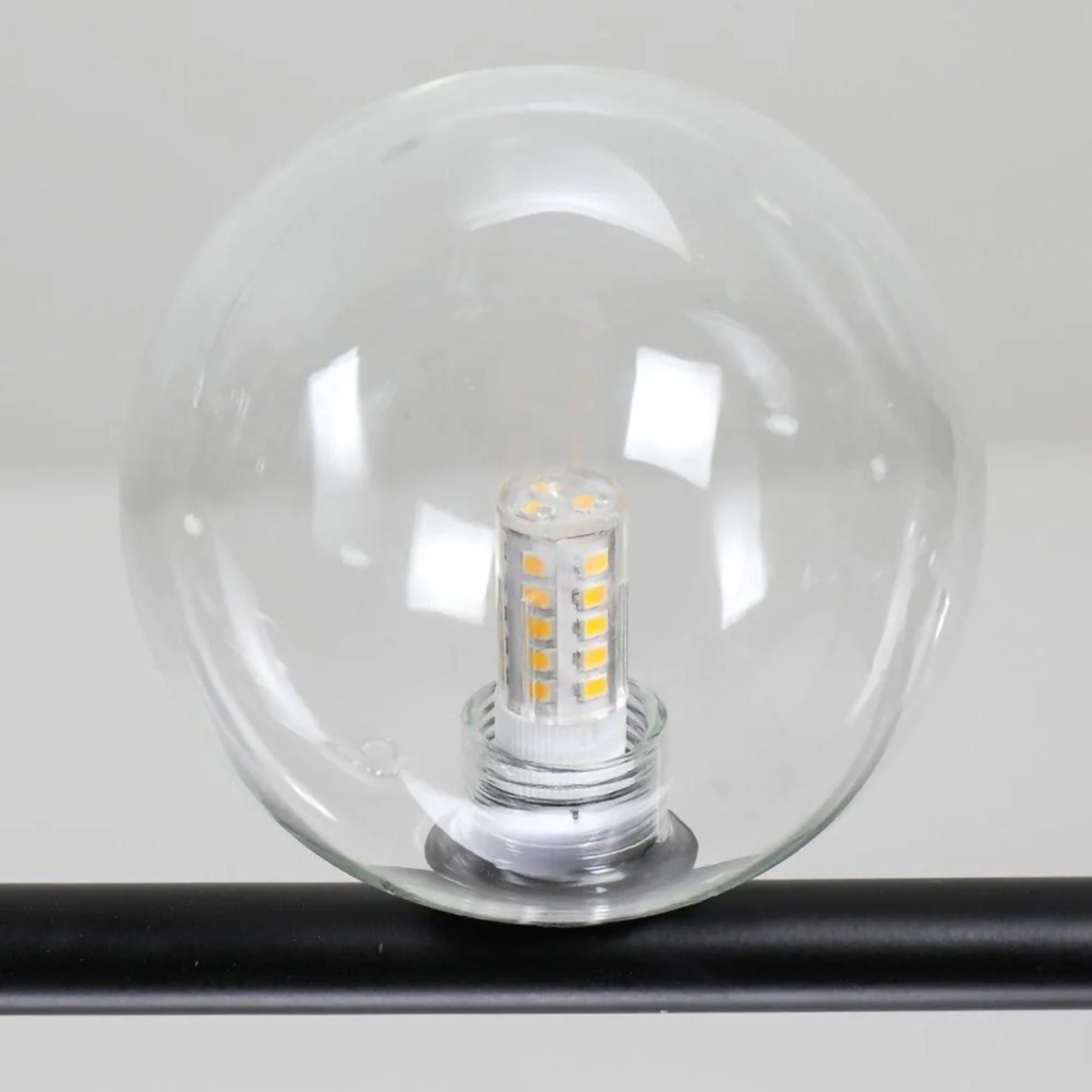 Levianor Pendant Light