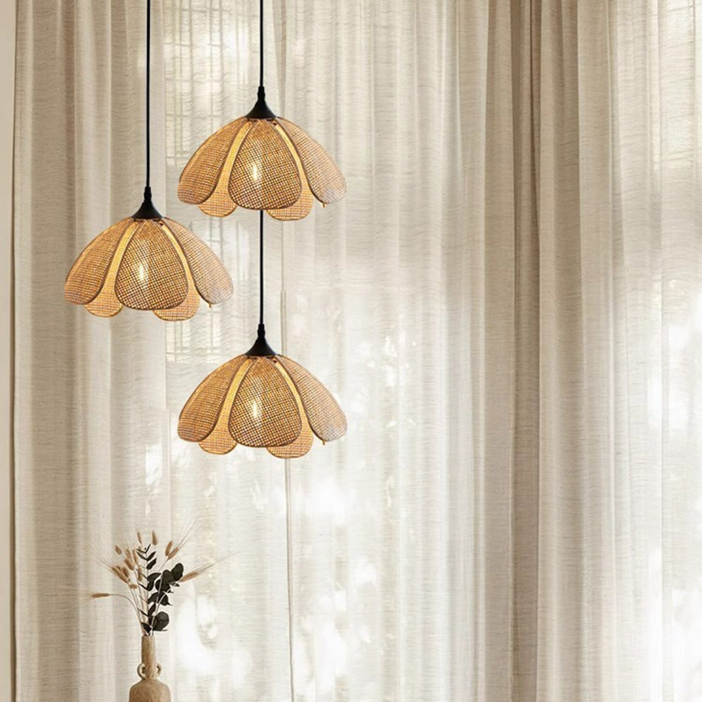 Zelomo Flower Pendant Light