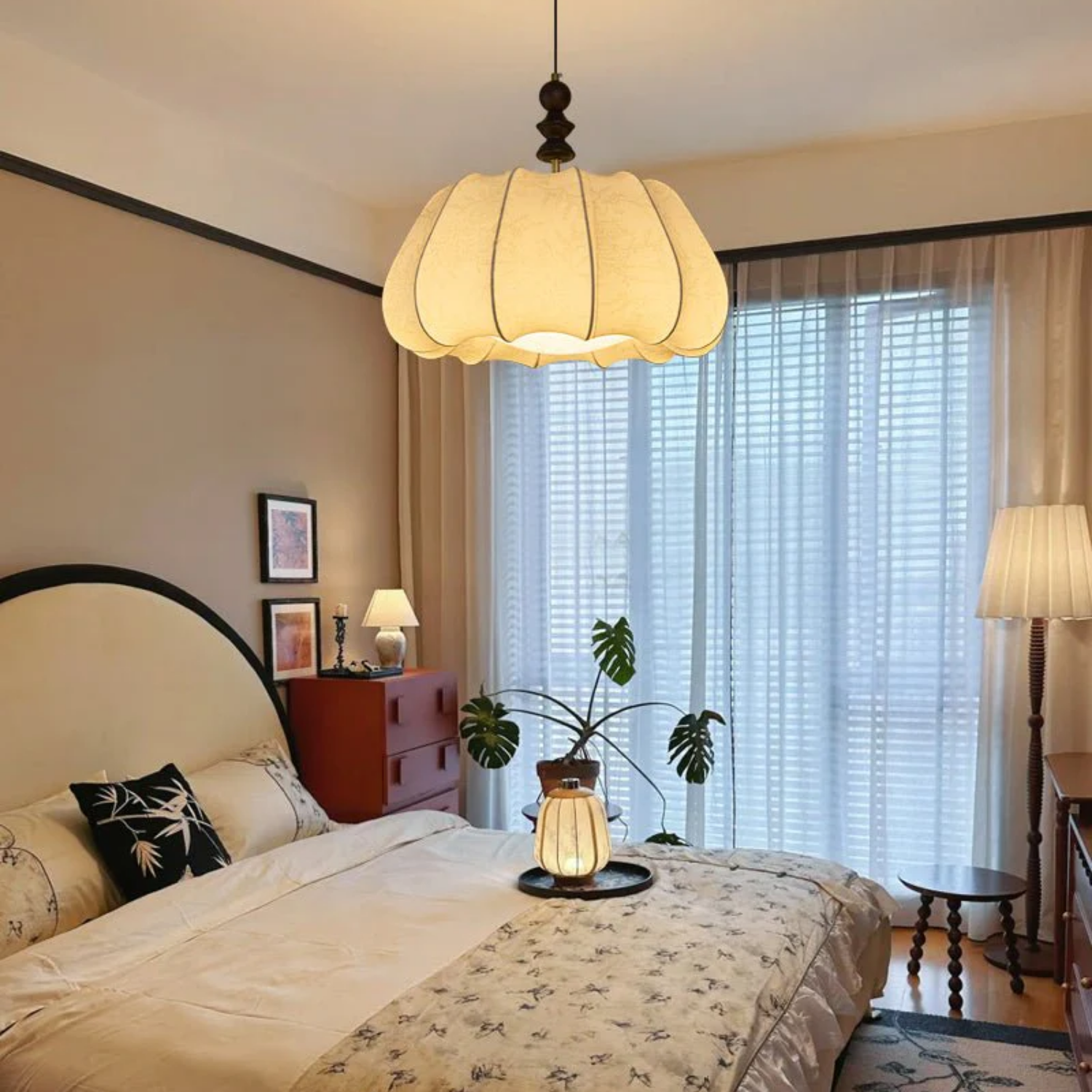 Felemia Pendant Light