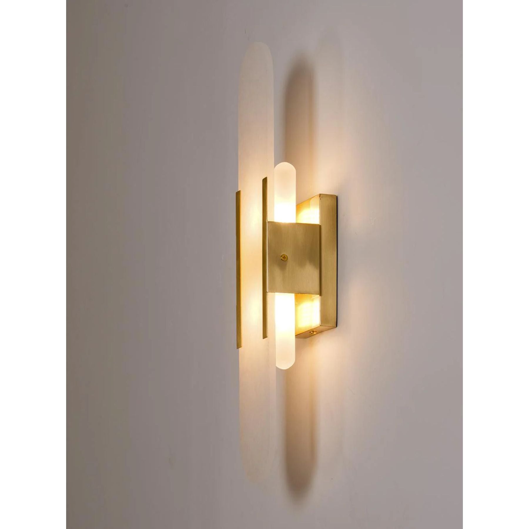 Melanze Wall Light