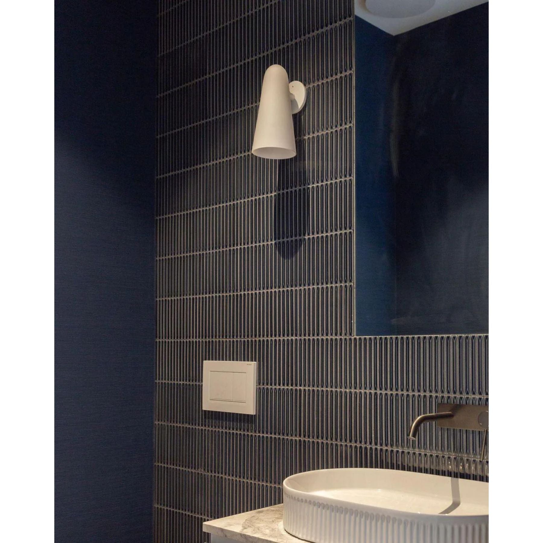 Conziza Glass Wall Light