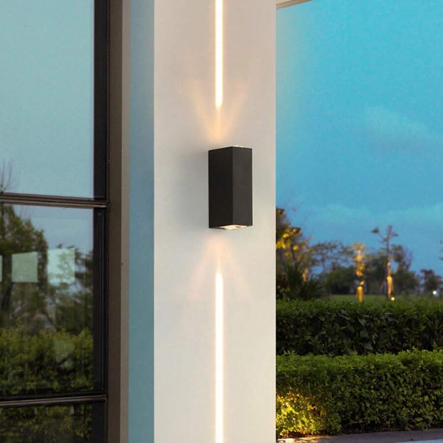 Casaro Wall Light For Outdoor
