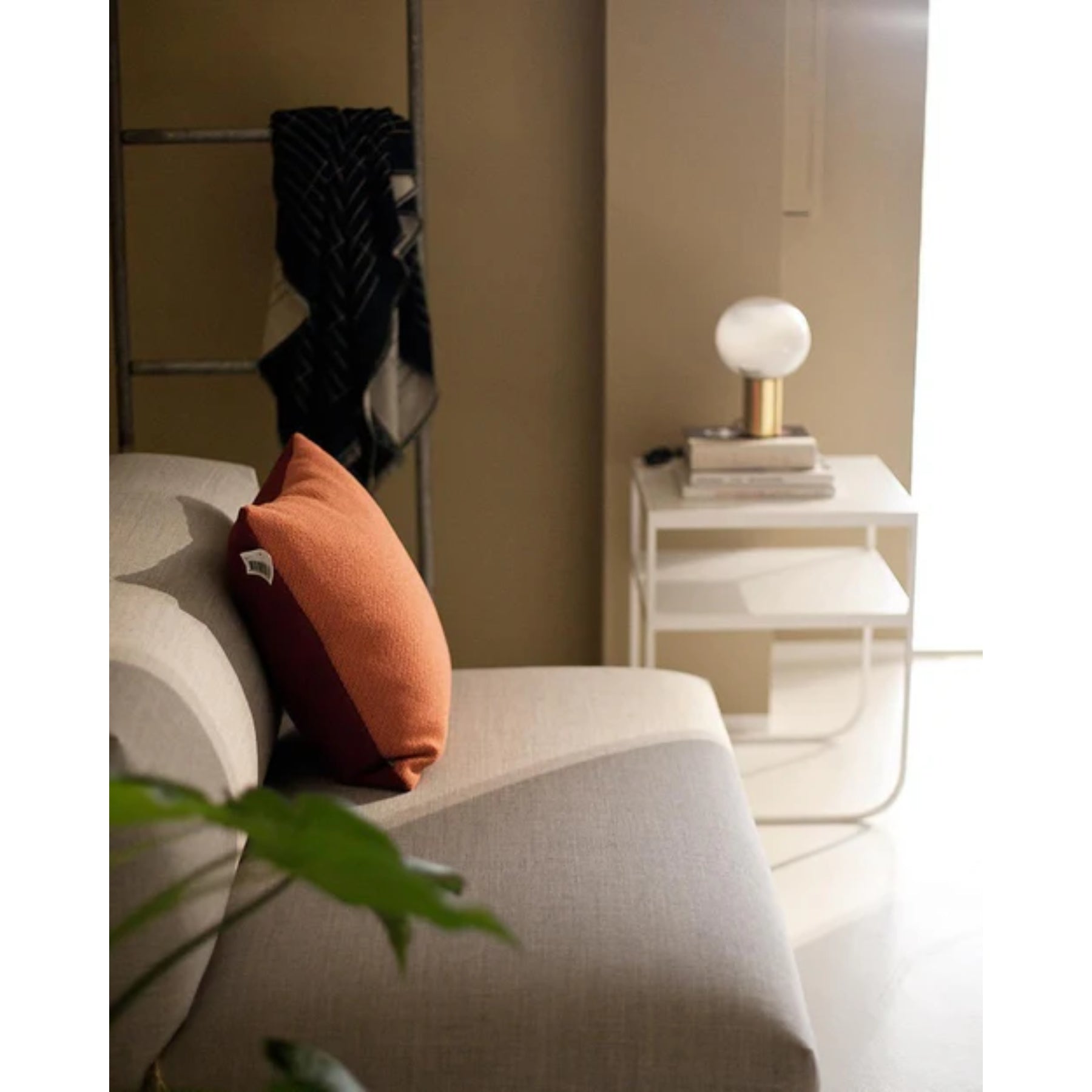 Leguno Table Lamp