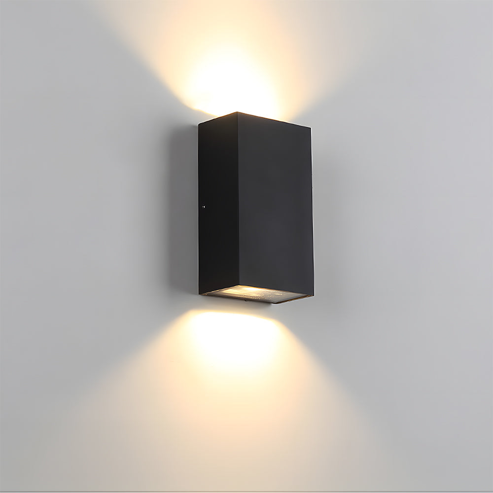 Lantivo Outdoor Wall Light
