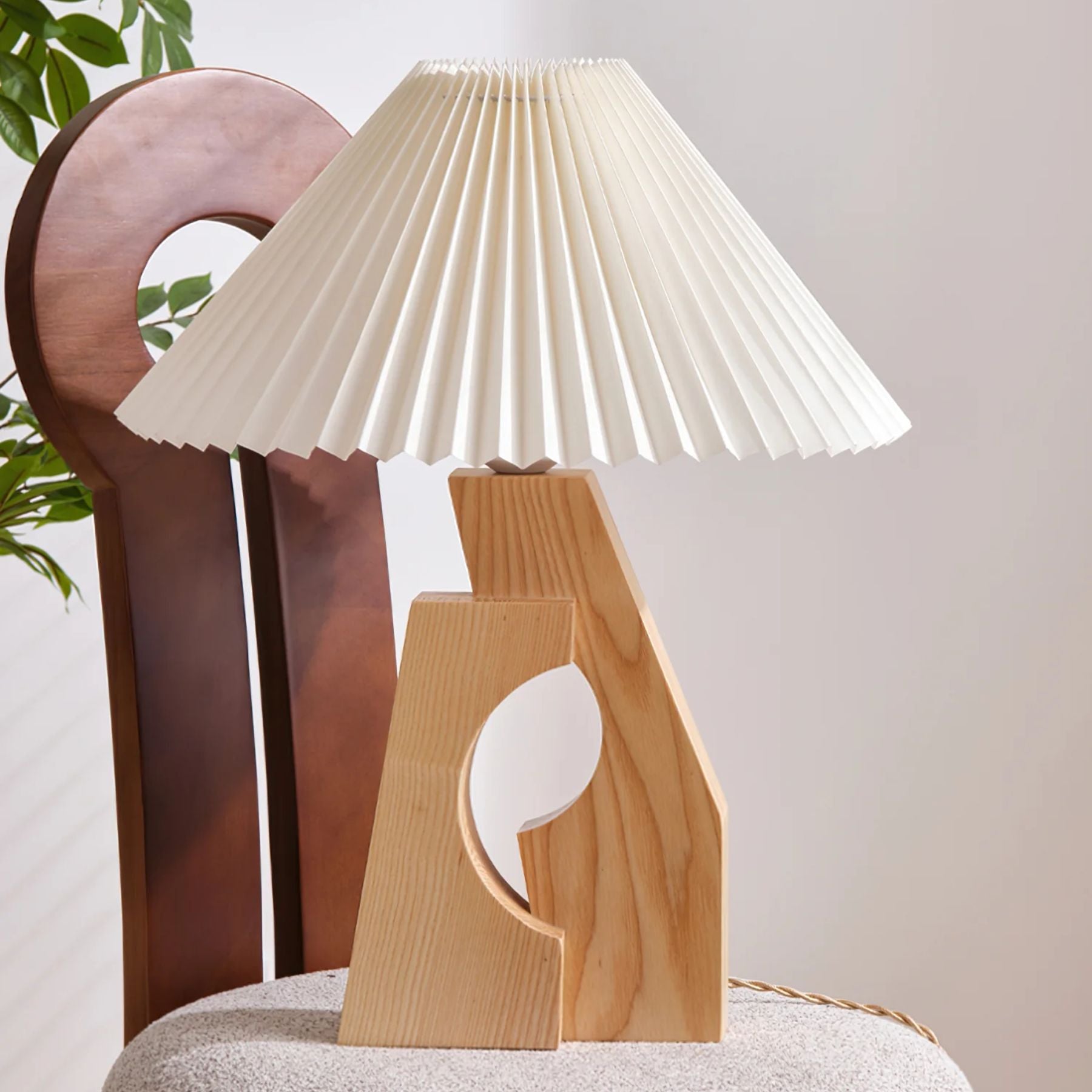 Zelayn Ribbed Table Lamp