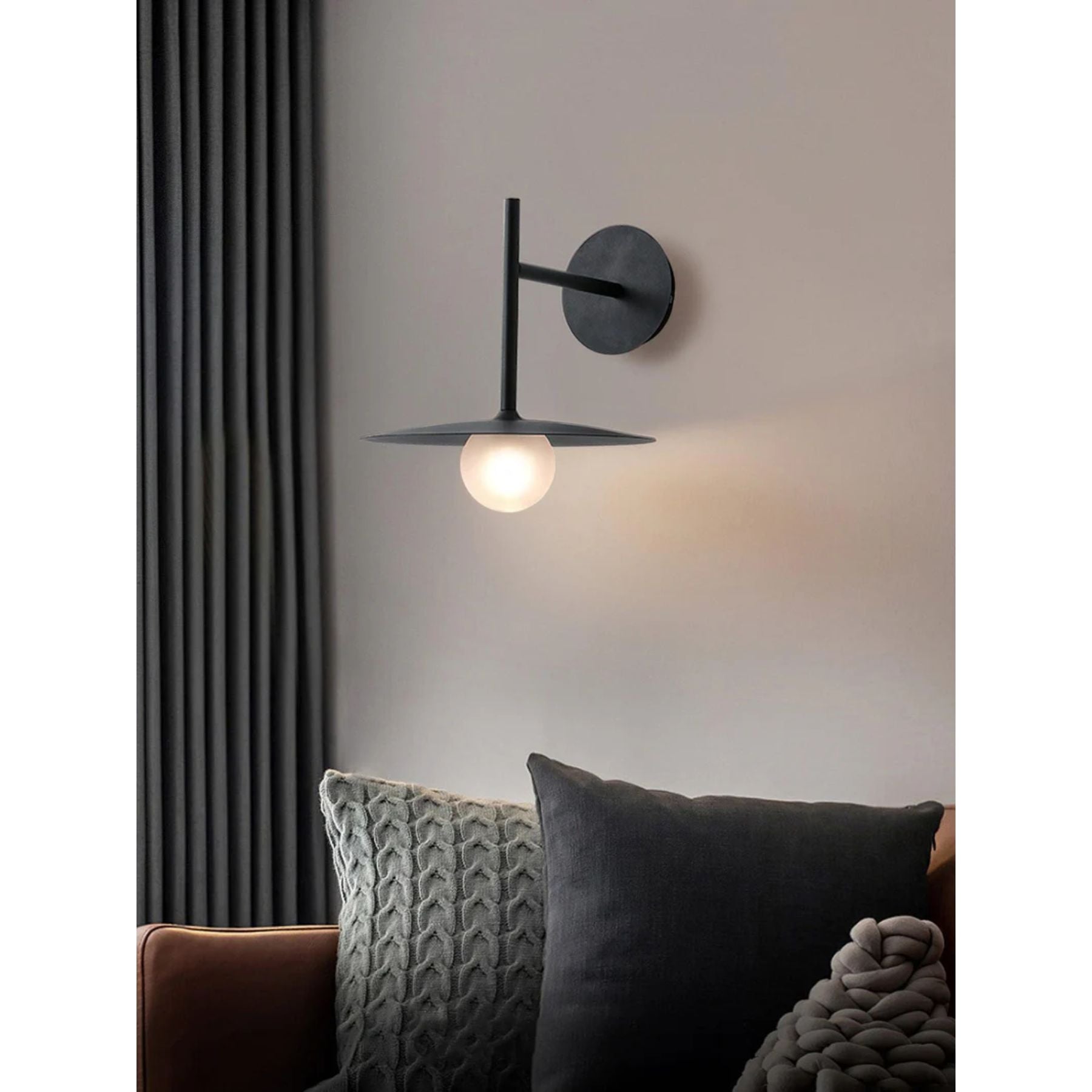 Sovira Wall Light