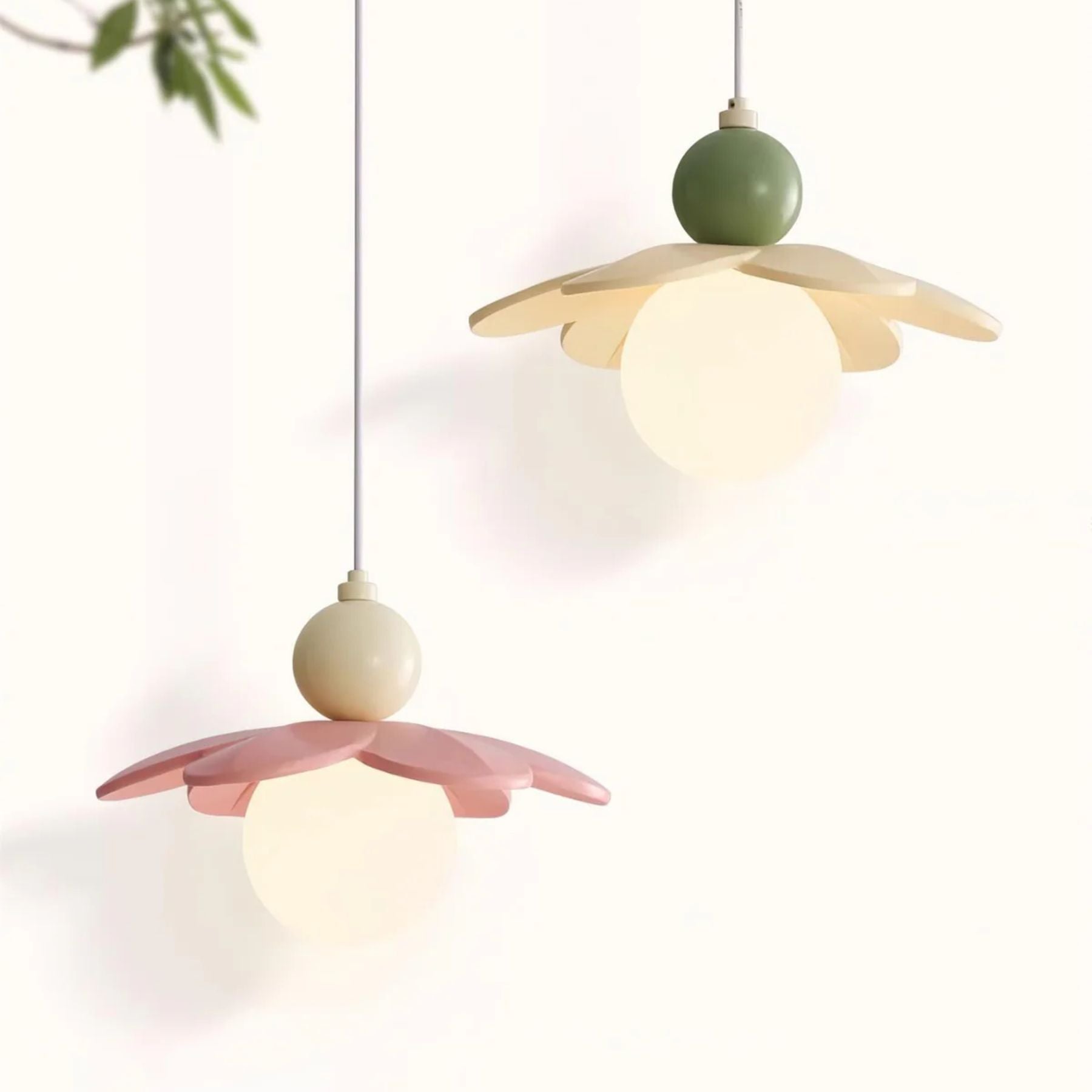 Svalon Flower Pendant Light
