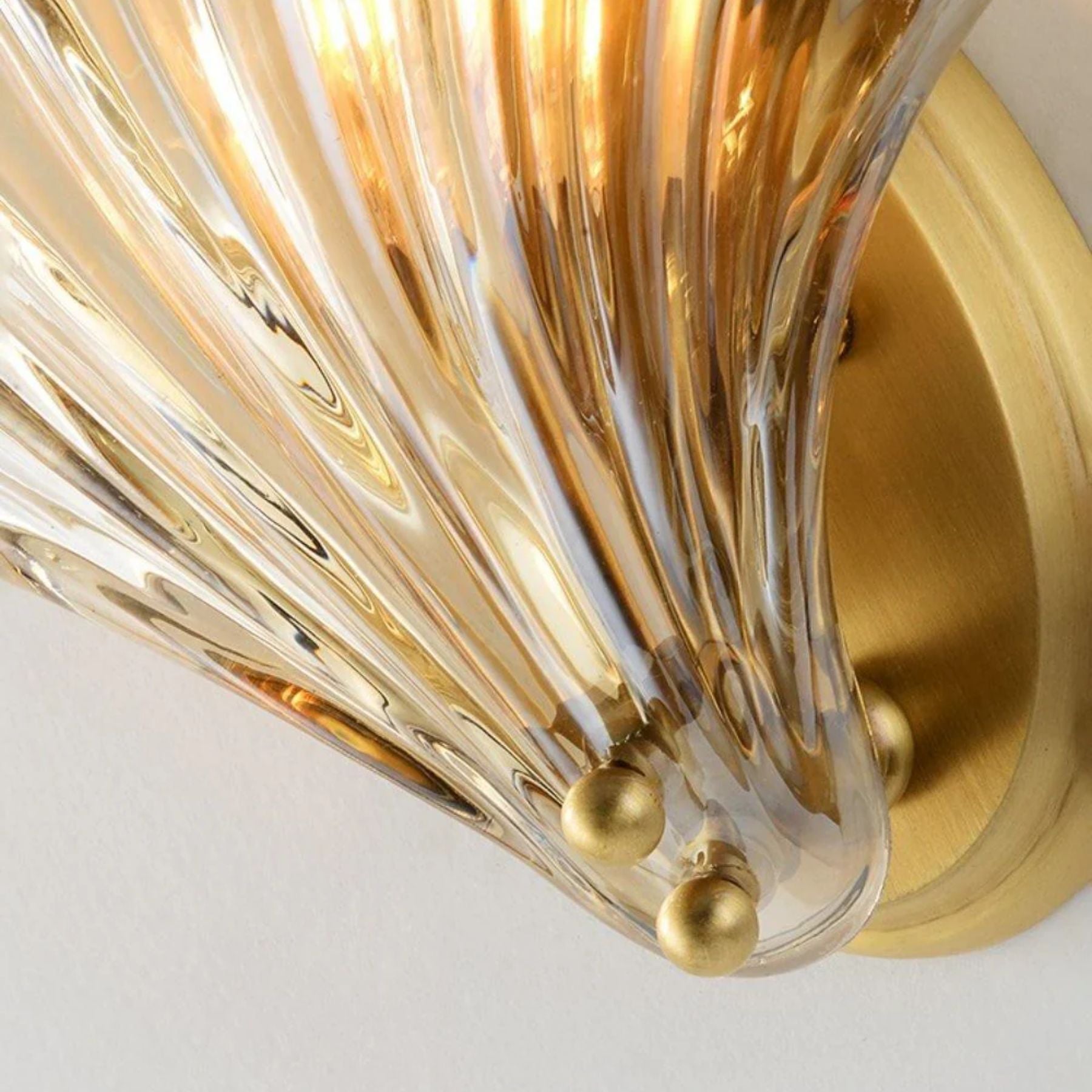 Sio Shell Wall Light