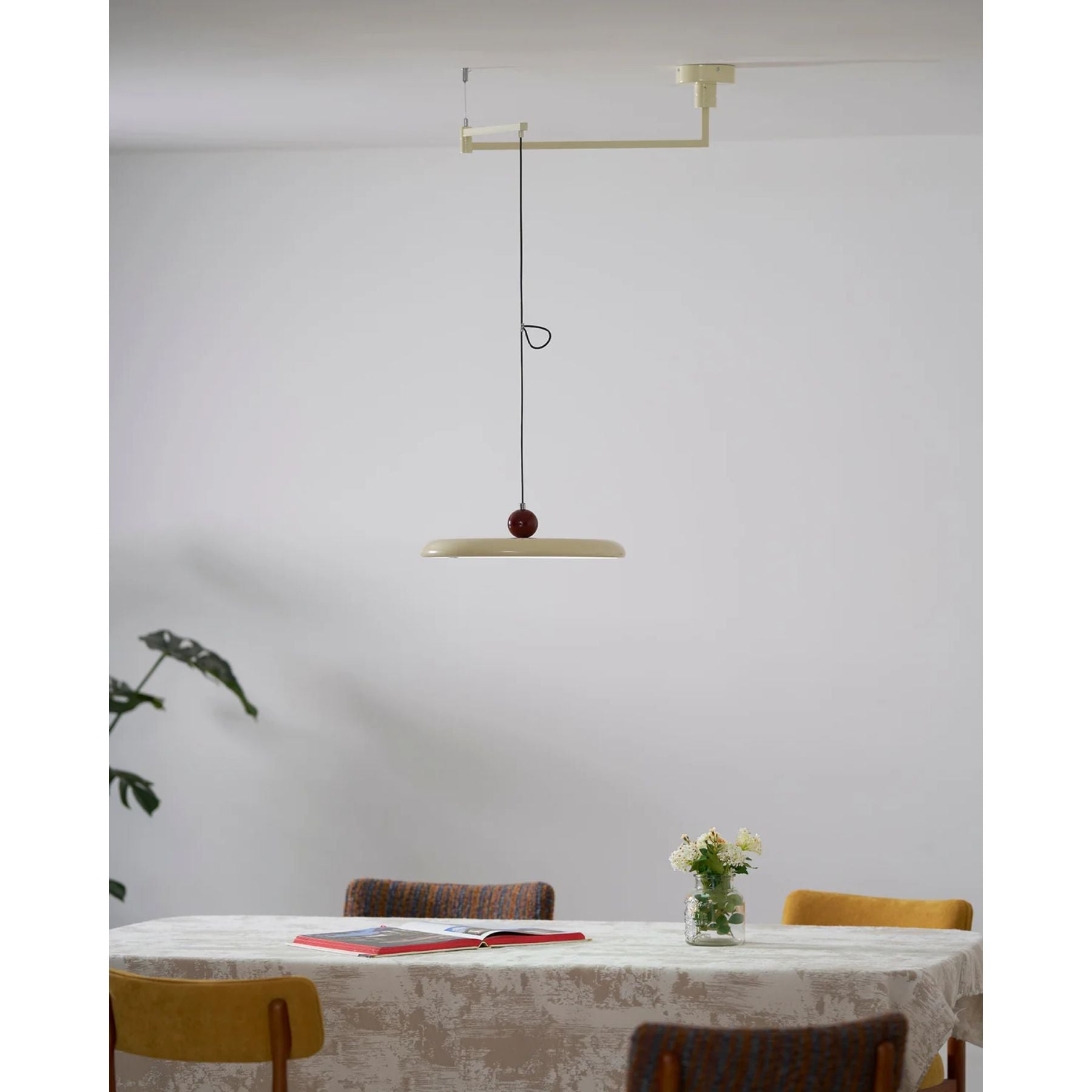 Cella Flower Table Lamp