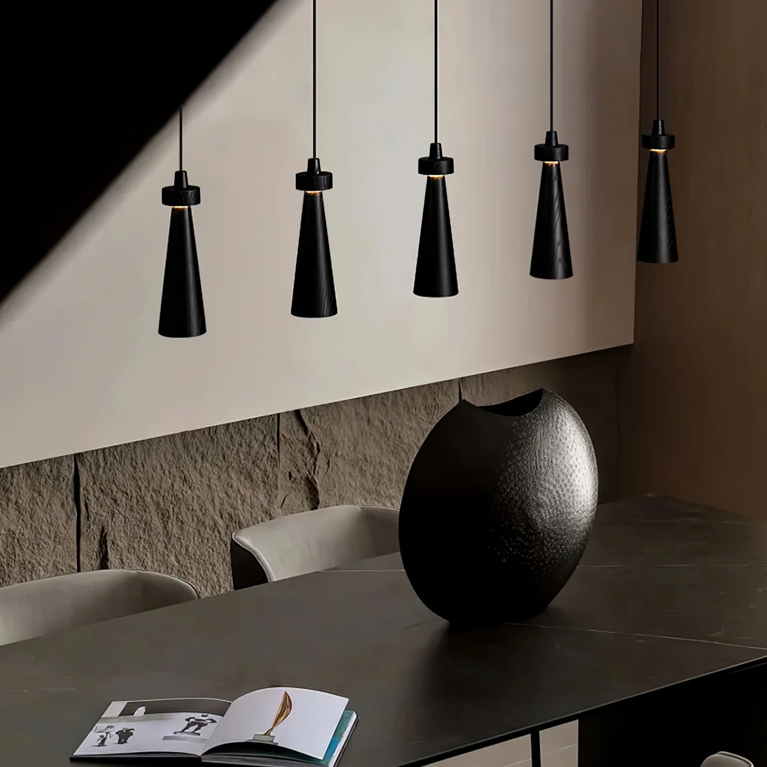Lomote Pendant Light