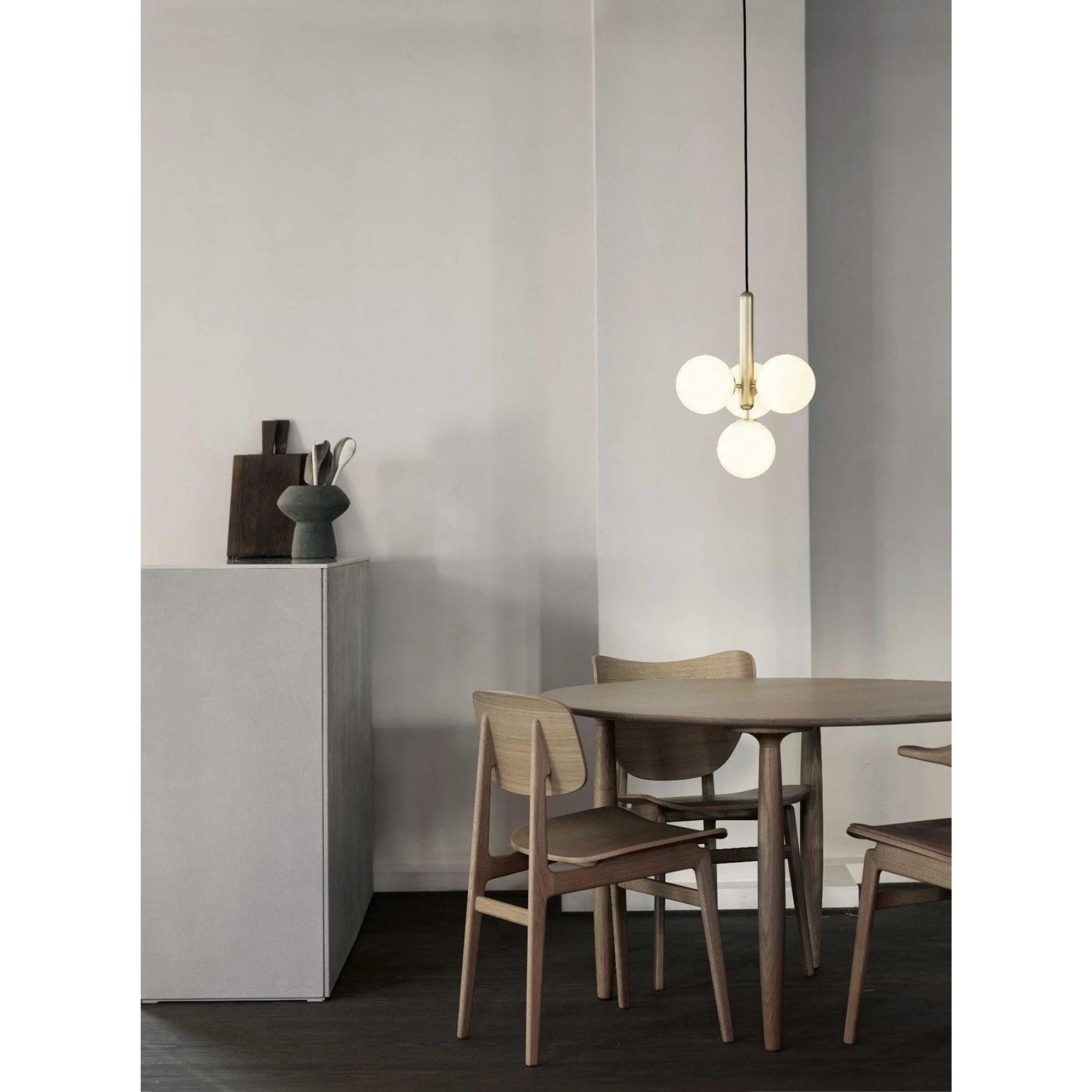 Sircae Orb Pendant Light