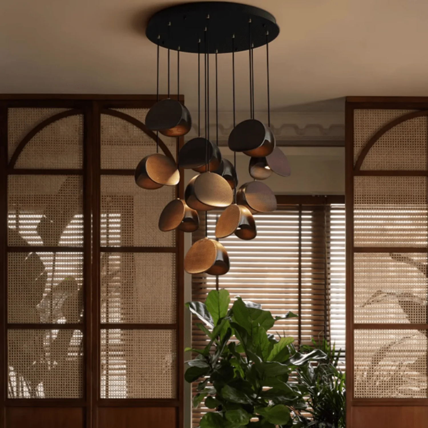 Folosc Pendant Light