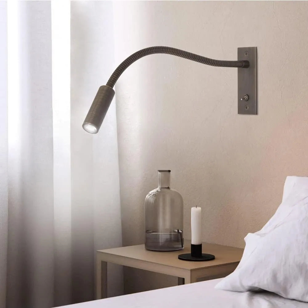 Quina Minimalist Reading Wall Light