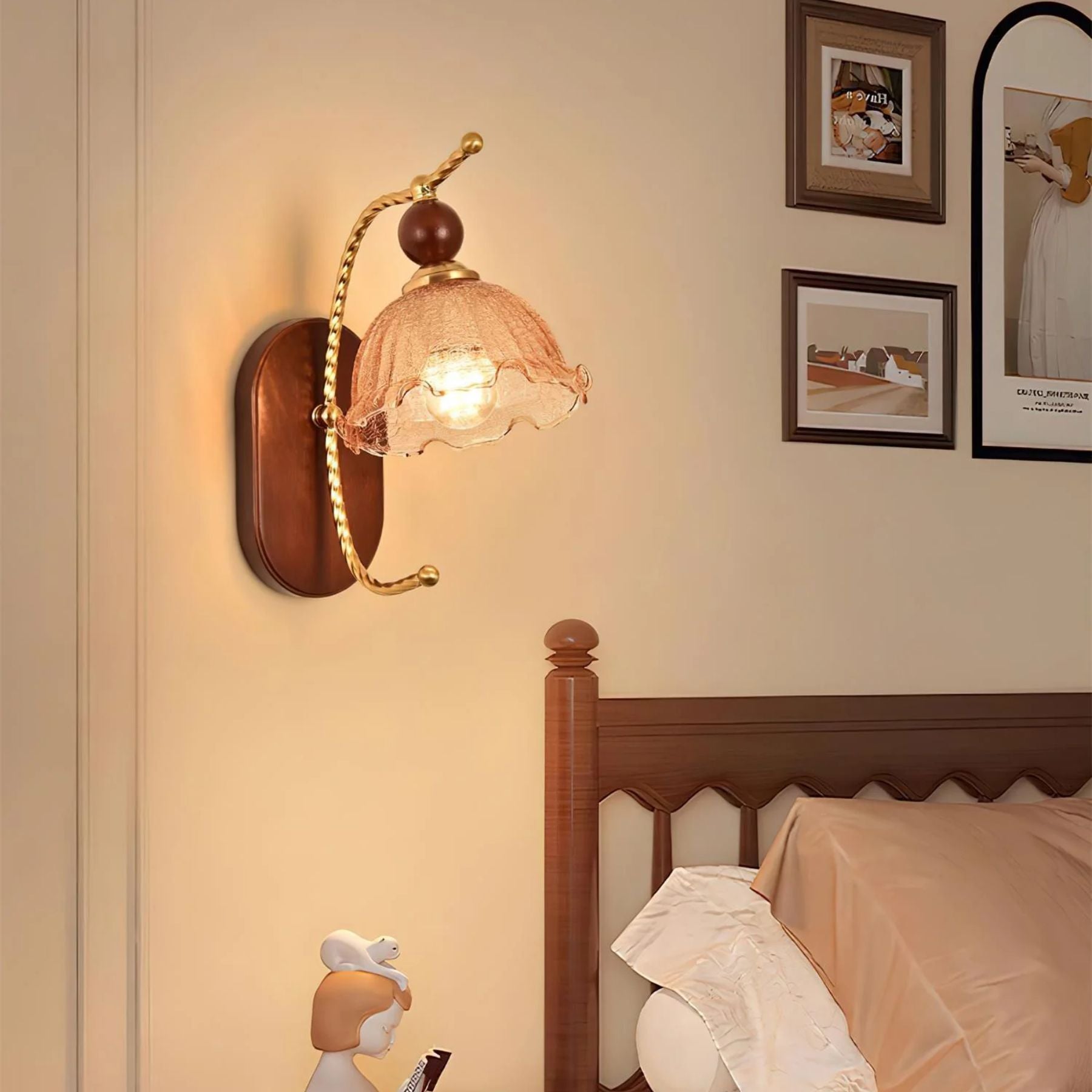 Vluro Arc Wall Light
