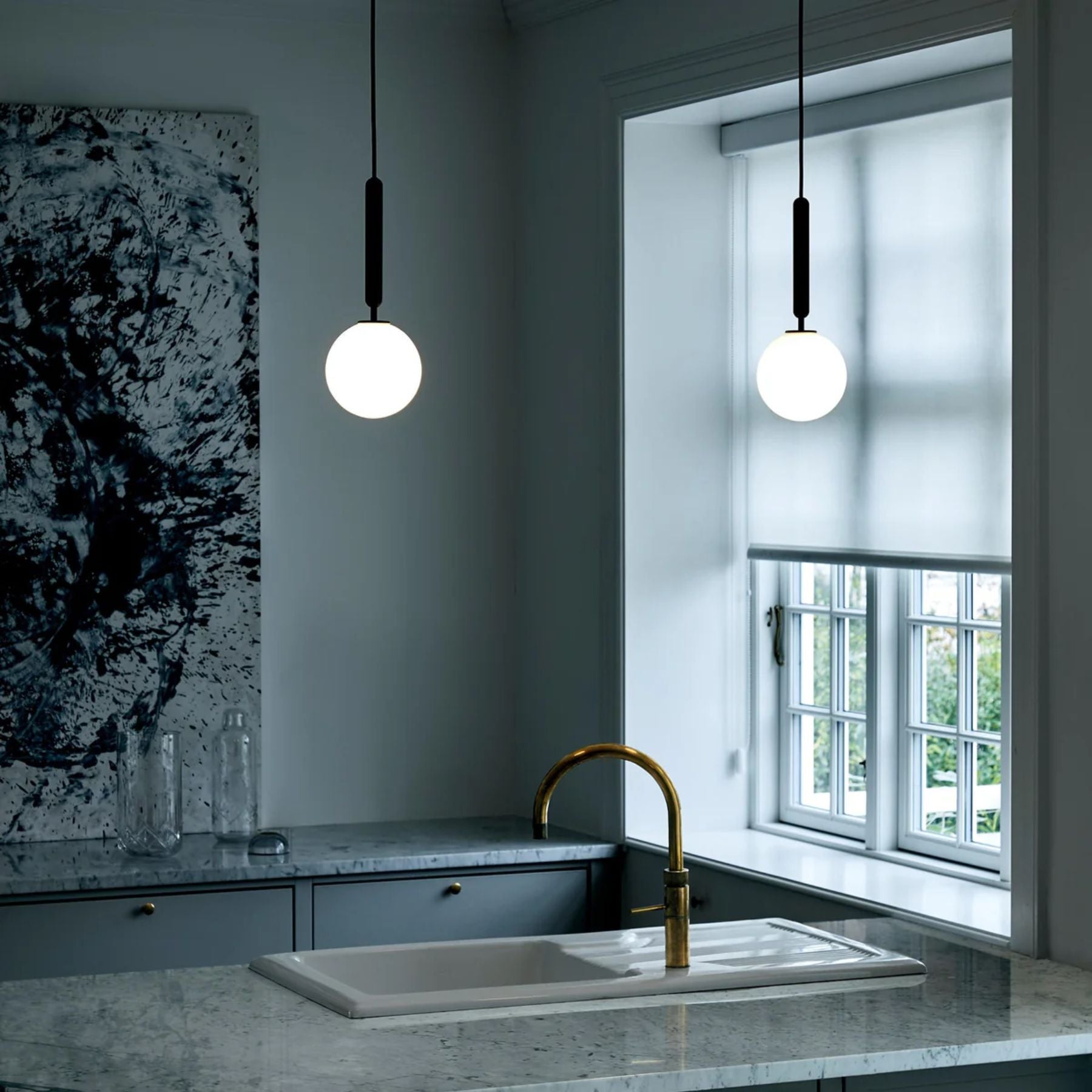 Sircae Orb Pendant Light