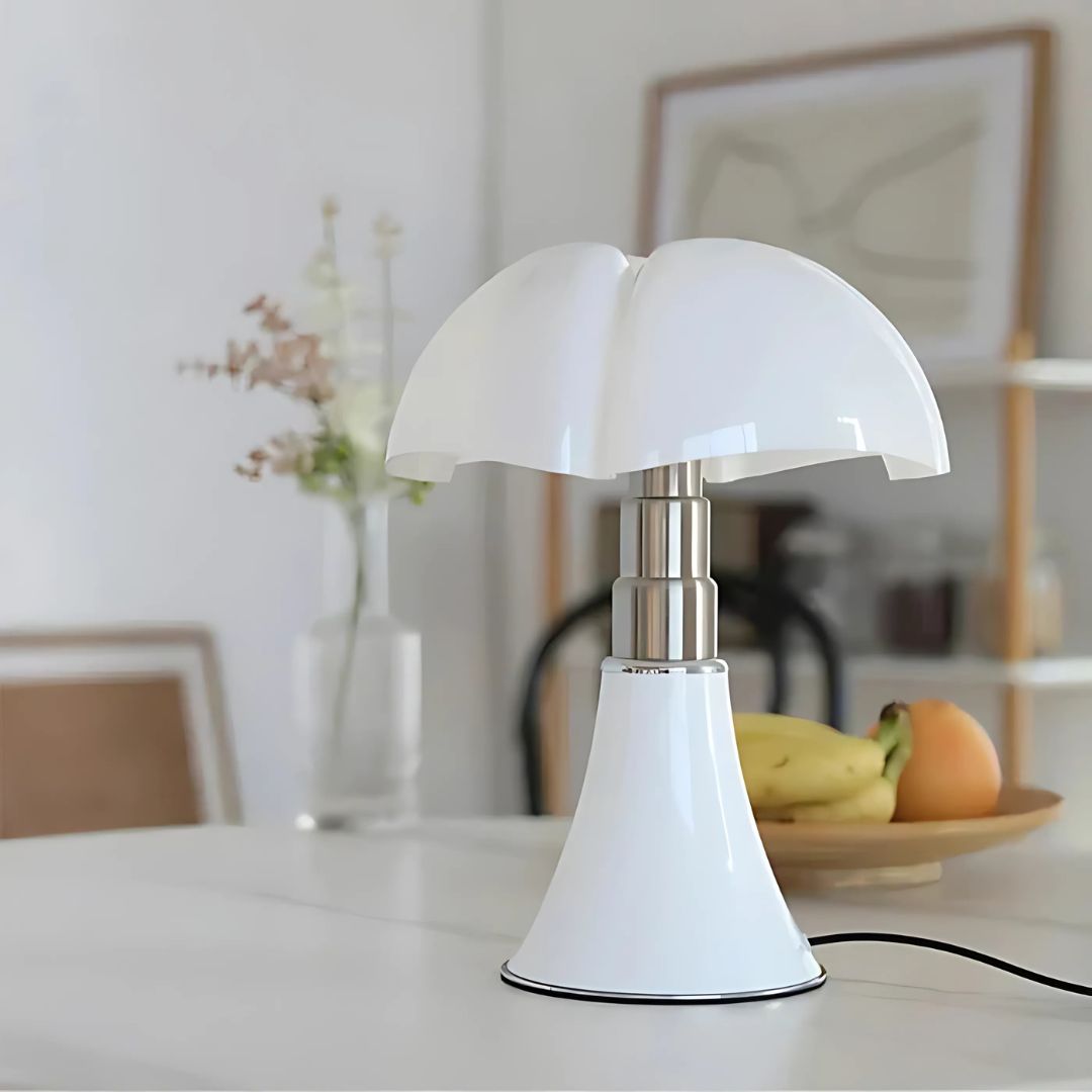 Arelle Flower Table Lamp