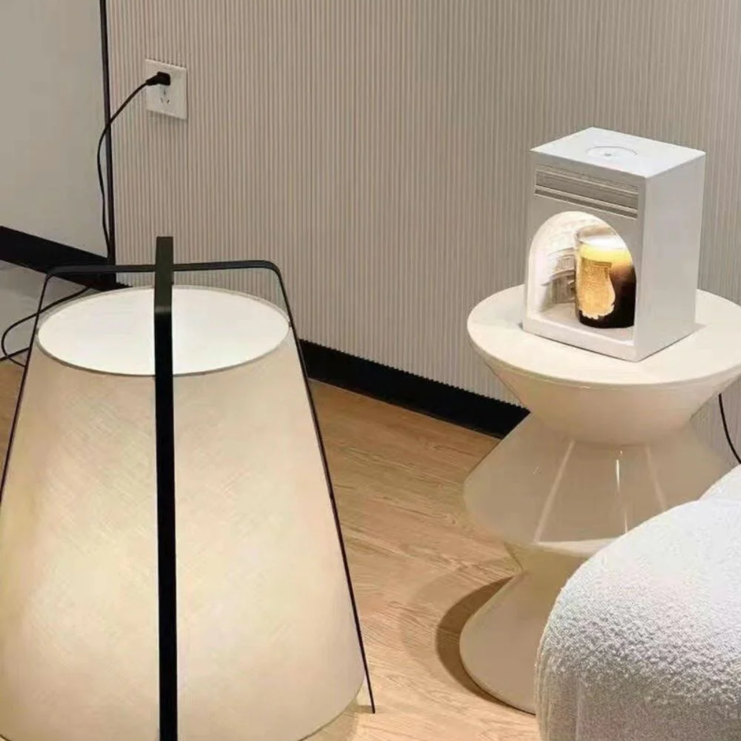 Loumza Floor Lamp